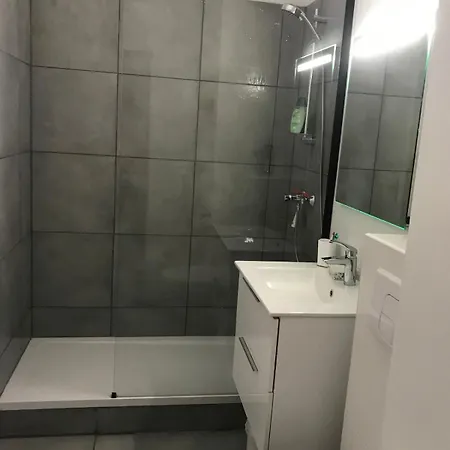 Apartment Spacieux Bord De